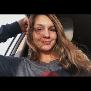 Meet your Posher, Abby